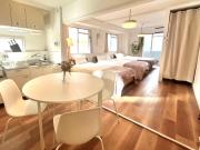 Shimanouchi BASE Comfortable suite for 6 大阪繁華街 道頓堀徒歩4分 広々40m2