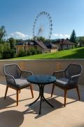 Bright & Cozy Luxury Home with Exclusive Garden 2