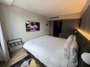 Oceanfront & Mountain Luxe