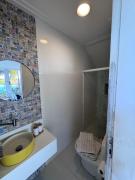 Casa com Deck e Acesso ao Rio Espaço para Barco 4 Suítes e Área Gourmet