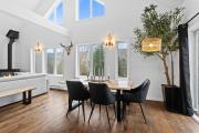 4BR Retreat with Jacuzzi and Mont-Tremblant View