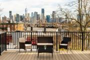 Exclusive Rooftop Apartment Views of Manhattan