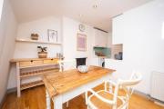Bright 1BR Flat Near Church St Clissold Park - Pass the Keys