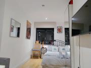 Fantastic location Ensuite luxury Shoreditch Hoxton spitalfields Liverpool st London Bridge city 2 Room only luxury Doubles for 5 guests