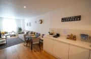 Whitesky Coastal Retreat- Eastborne