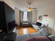 Magenta Melodies, 5 Bedroom House