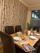 Estokova central haven sleeps up to 9 - Free parking Estokova central haven sleeps up to 9 - Free parking