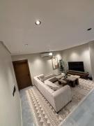 Elegant 3-Bedroom Apartment Smart Entry