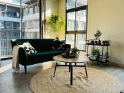 Lineal with SuperSized TV & Backup water power