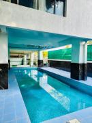 Pinecrest view Apartment