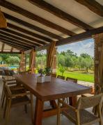 Spacious country villa with private pool Spacious country villa with private pool