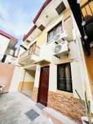 Yellow Townhouse near IT Park with WiFi and Washer