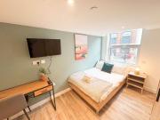 Studio Flat Close to Queen Square - Flat 1B