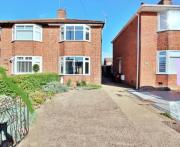 Brand New 3 Bedroom House with Parking and Garden near Elstree Studios