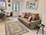 Fabulous 2 bed-townhouse with large rooftop! Fabulous 2 bed-townhouse with large rooftop!