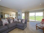 Top Ellesmere