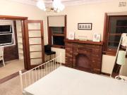 SUNNY STUDY ROOM ATTACHED IN SPACIOUS PRIATE ROOM Eastwood