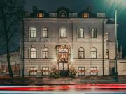 Moon Garden Old Town Hotel