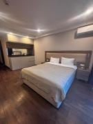 Batumi La Quinta - Sea & Airport View