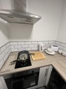 Modern Studio Central WV1 Appt 4