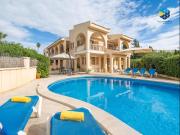 Villa Murtons