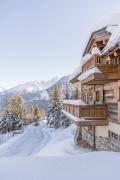 Chalet Montanum, 9 pax - Courchevel, Bed & Breakfast