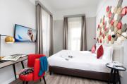 Three Corners Hotel Art