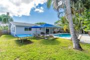 Fort Lauderdale Pool Home Ping-Pong & Games
