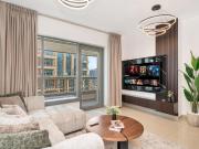 Royal Vista - Upscale 1BR with Workstation at 29 Boulevard Tower