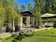 Elegant Holiday Home With Outdoor Kitchen