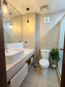 Top Laurel Top Laurel