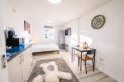 Cozy Cardiff Studio - City Center Gem with Patio