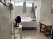 Quarto com cozinha e banheiro privado 130m da praia 5