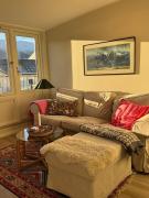 1 minute walk to the train station - Exclusive penthouse