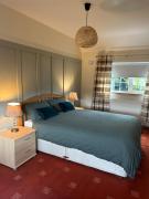 Guestready 2 Bed home 15 mins City and Airport