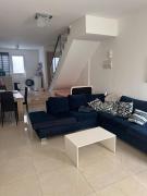 2 bedroom townhouse close to the sea