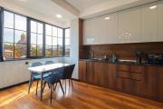 Newly Renovated Stylish Apart W stunning views