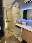 Duplex Magnifique Lumineux au calme sur la Côte dAzur