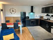 Sheffield City Centre Apartment & Balcony