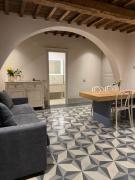 BORGO COMPAGNIA il Calzolaio BORGO COMPAGNIA il Calzolaio