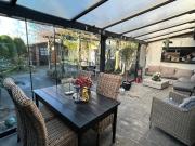 Lichtdurchflutetes Traumhaus mit Wintergarten, strandnah uneinsehbarer Garten hundefreundlich