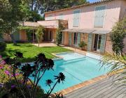 Villa Sanary sur mer pool seaview