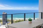 Beach View 3BR Penthouse Apt with Pool and Gym