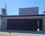 Sobrados Novos em Caraguatatuba perto da praia, Wi-Fi grátis, Churrasqueira privativa, Pet friendly e Estacionamento