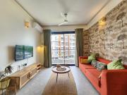 Modern 1BHK Apartment with Pool, Balcony & Full Kitchen - Perfect for Families and Groups