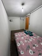 Casa próximo a UFR - QUARTO SALA E COZINHA EQUIPADA