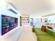 Apartamento Frente Mar com Vista Mar incrível 3 Quartos Ar-condicionado Cozinha Completa e Churrasqueira privativa em Condomínio Home Club com Piscina com Borda Infinita, Jacuzzi Academia, Brinquedoteca quadra de Beach Tenis e 2 Vagas de garagem