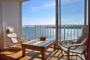 Appartement avec SUPERBE VUE MER et terrasse, à 100m plages à TREGASTEL - Ref 97