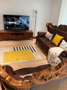 Skyline Serenity Docklands Penthouse by Quibid Stays