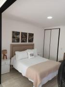 Dpto para 3 personas con cochera NO mascota